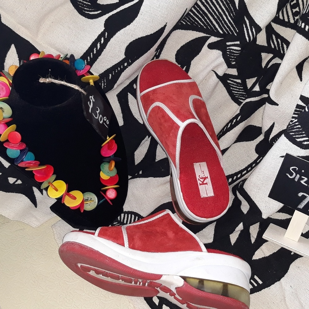 Causal Shoes